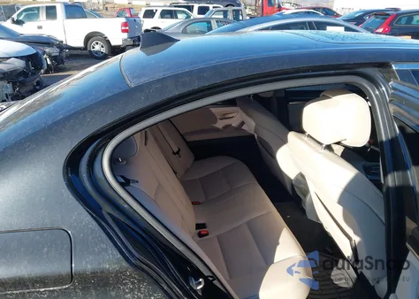 2012 BMW 528I из США, поврежденный, VIN WBAXG5C54CDY30103